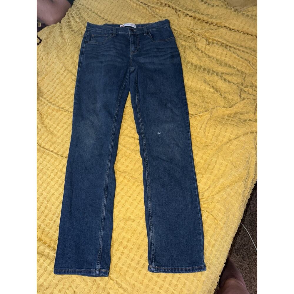 Women’s  Levi 514 Jeans dark Wash Straight Leg Size 29 X 31